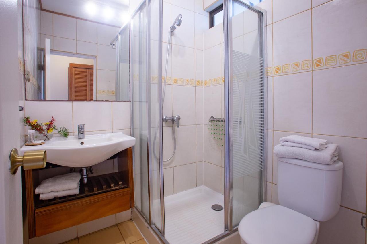 Hostal Uruhao Hanga Roa Ngoại thất bức ảnh