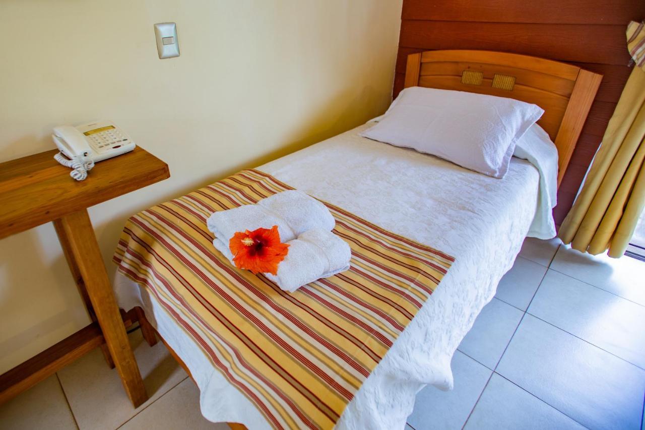 Hostal Uruhao Hanga Roa Ngoại thất bức ảnh