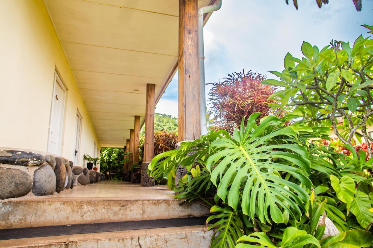Hostal Uruhao Hanga Roa Ngoại thất bức ảnh