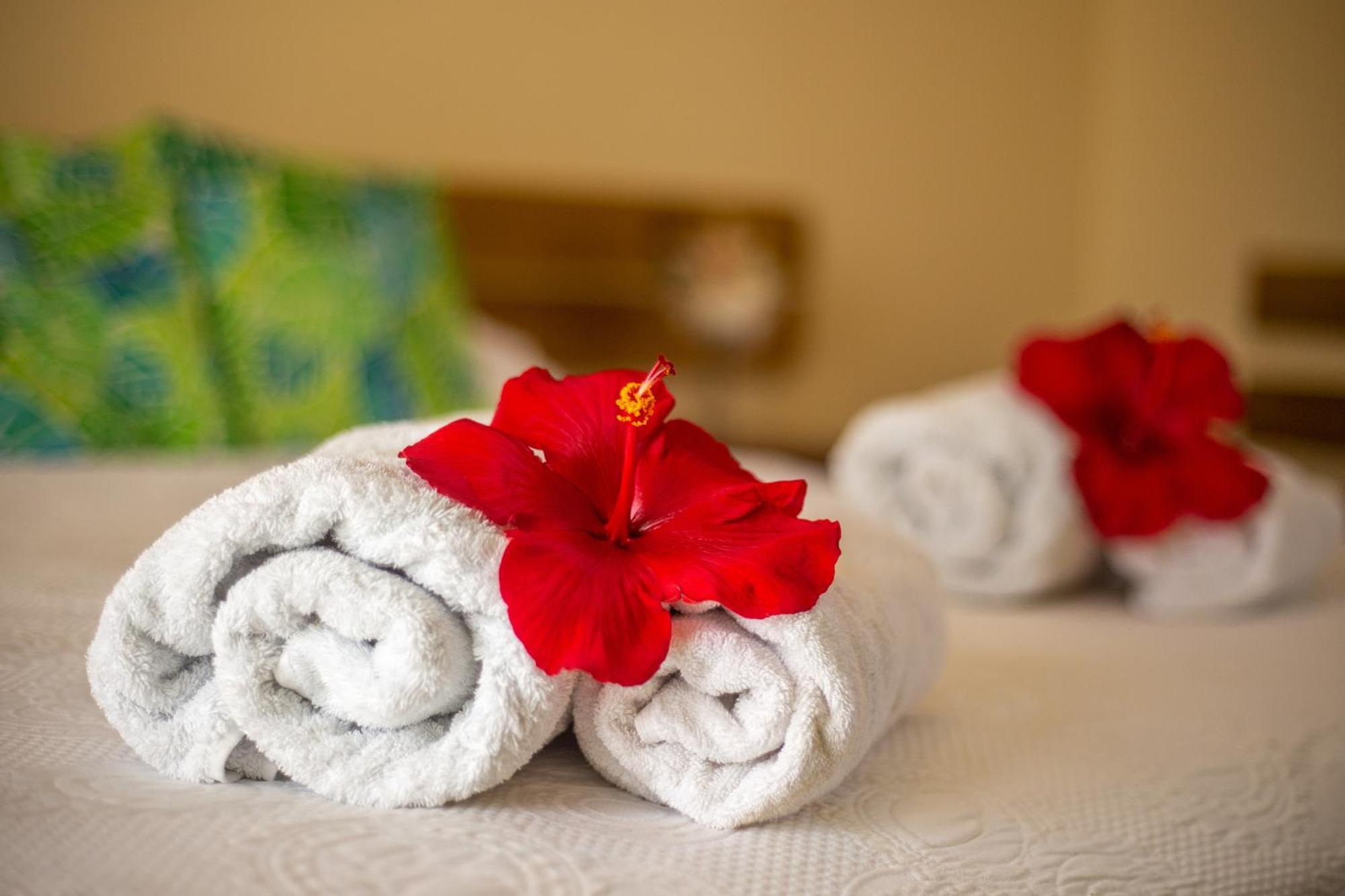 Hostal Uruhao Hanga Roa Ngoại thất bức ảnh