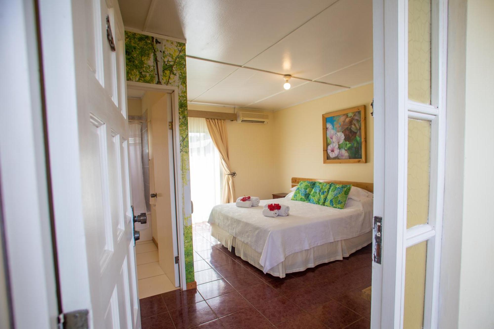 Hostal Uruhao Hanga Roa Ngoại thất bức ảnh