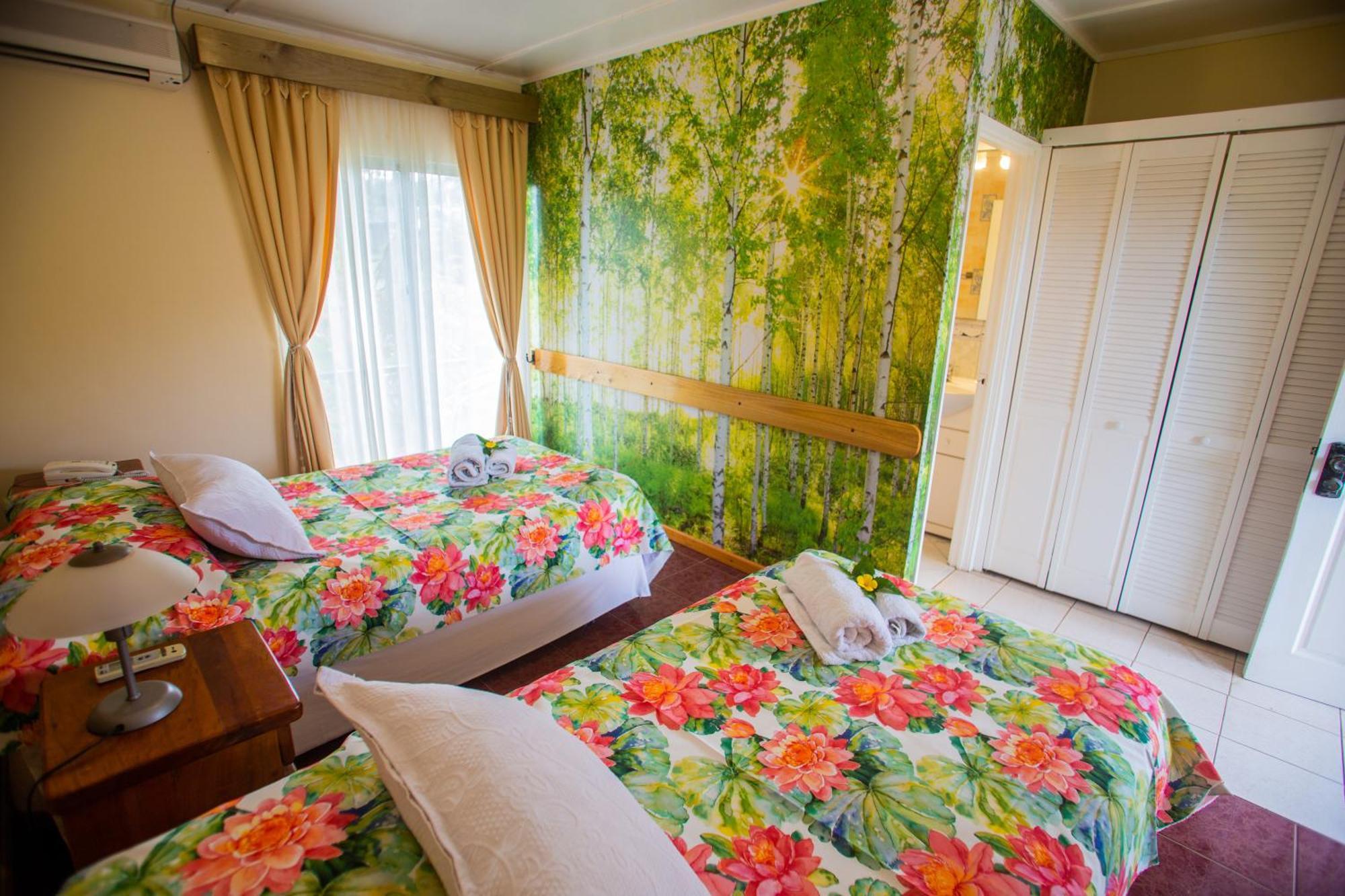 Hostal Uruhao Hanga Roa Ngoại thất bức ảnh